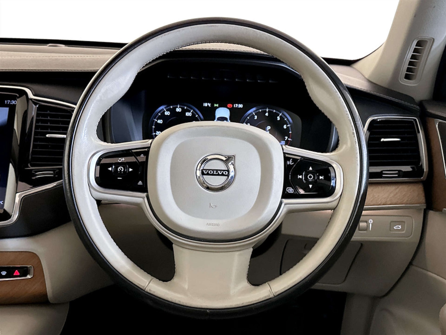 Used Volvo XC90 2018 for sale - 77185502: Photo 17