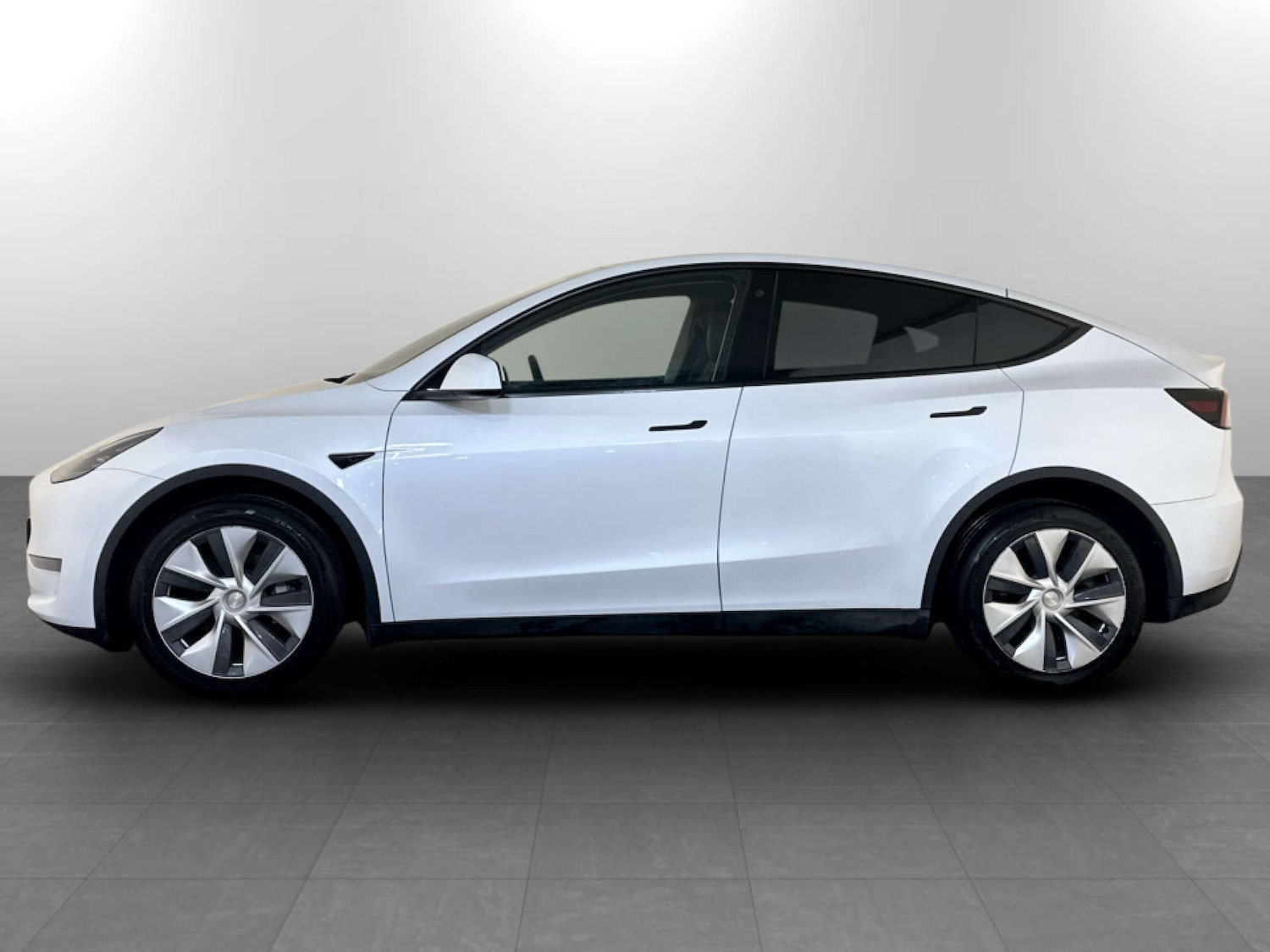 Used Tesla Model Y 2022 for sale - 77336993: Photo 5