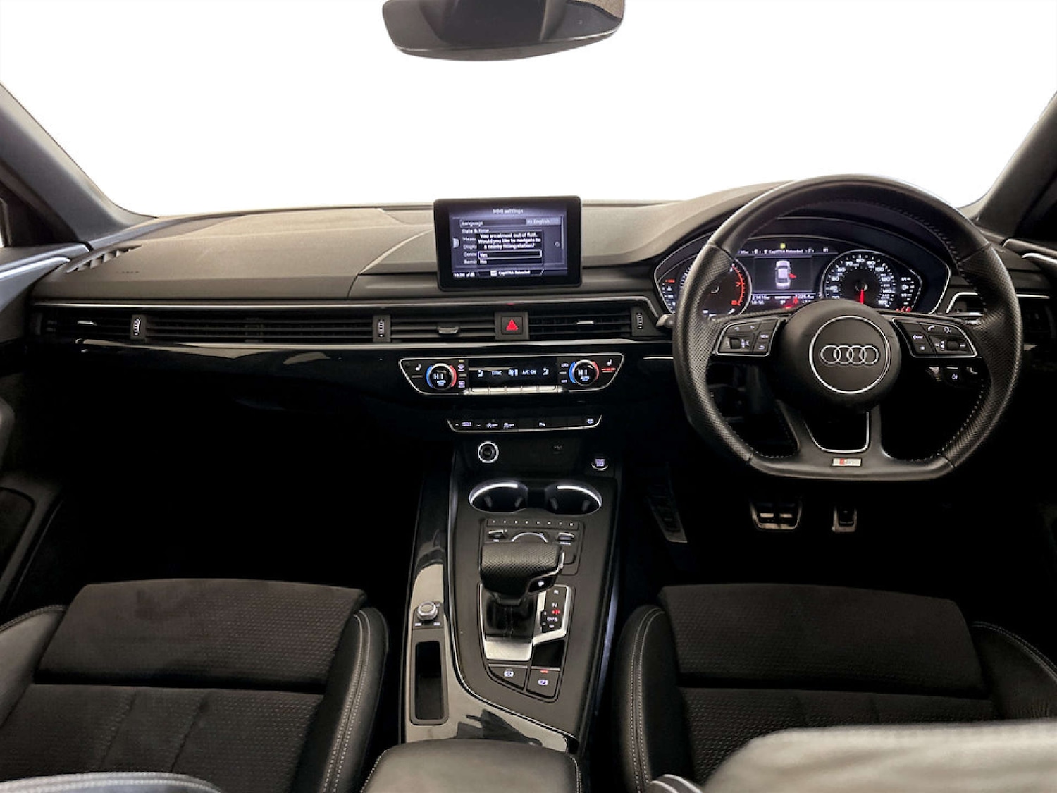 Used Audi A4 2019 for sale - 77452484: Photo 3