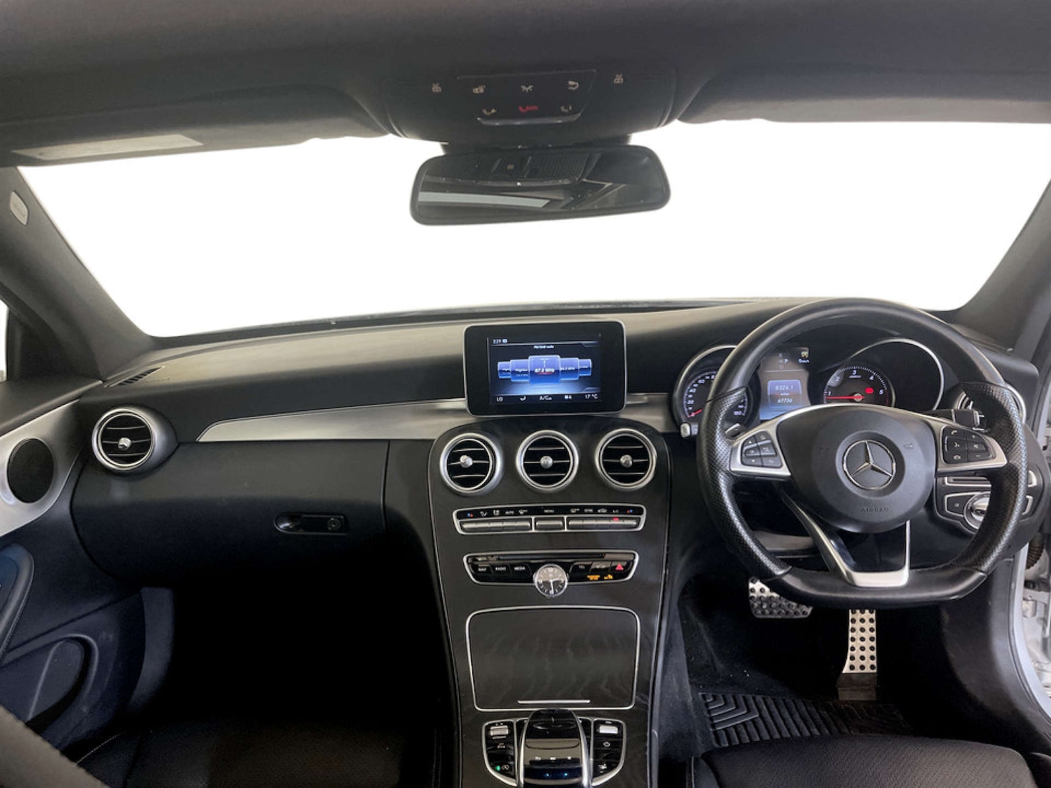 Used Mercedes-Benz C Class 2017 for sale - 77675381: Photo 3