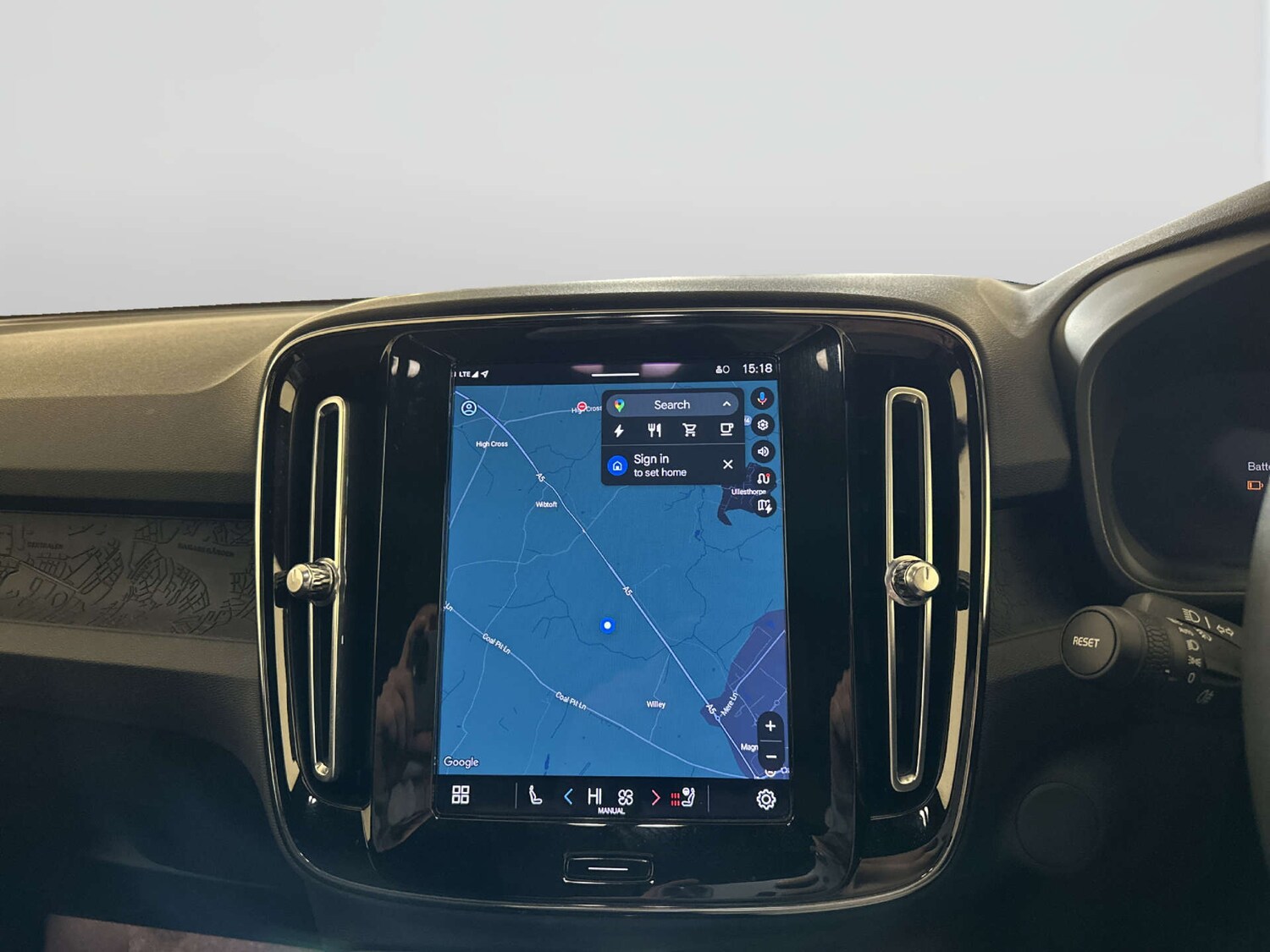 Used Volvo XC40 2023 for sale - 77844649: Photo 21