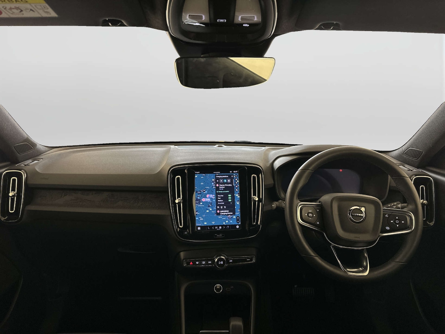 Used Volvo XC40 2023 for sale - 77844649: Photo 3