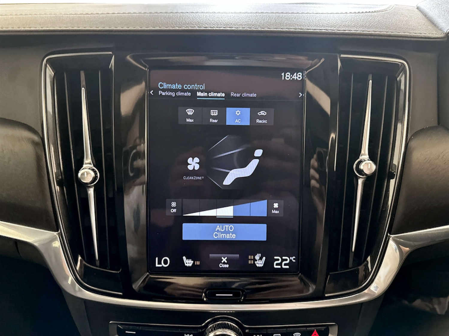 Used Volvo V90 Cross Country 2020 for sale - 77185588: Photo 22