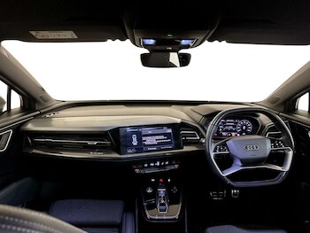 Used Audi Q4 e-tron 2022 for sale - 77504116: Photo