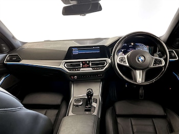 Used BMW 3 Series 2022 for sale - 77617111: Photo