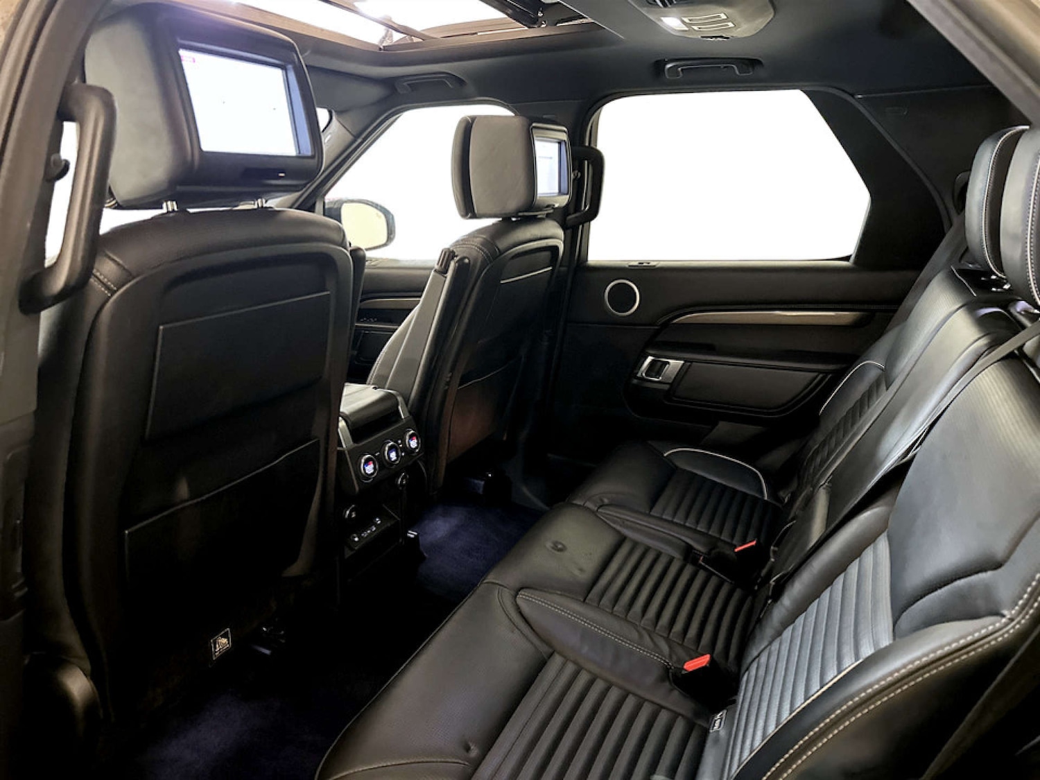 Used Land Rover Discovery 2018 for sale - 77185556: Photo 14