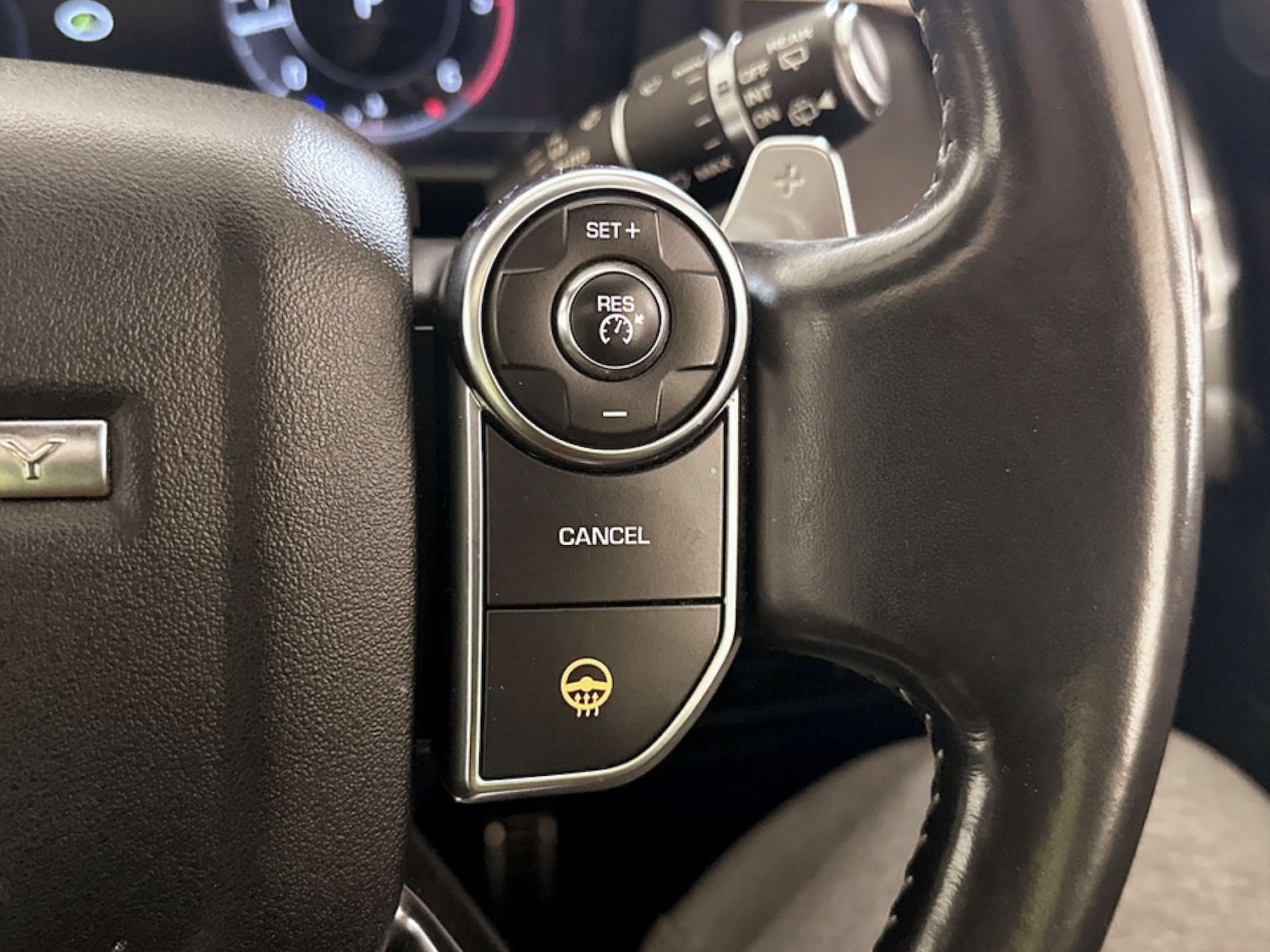 Used Land Rover Discovery 2018 for sale - 77185556: Photo 20