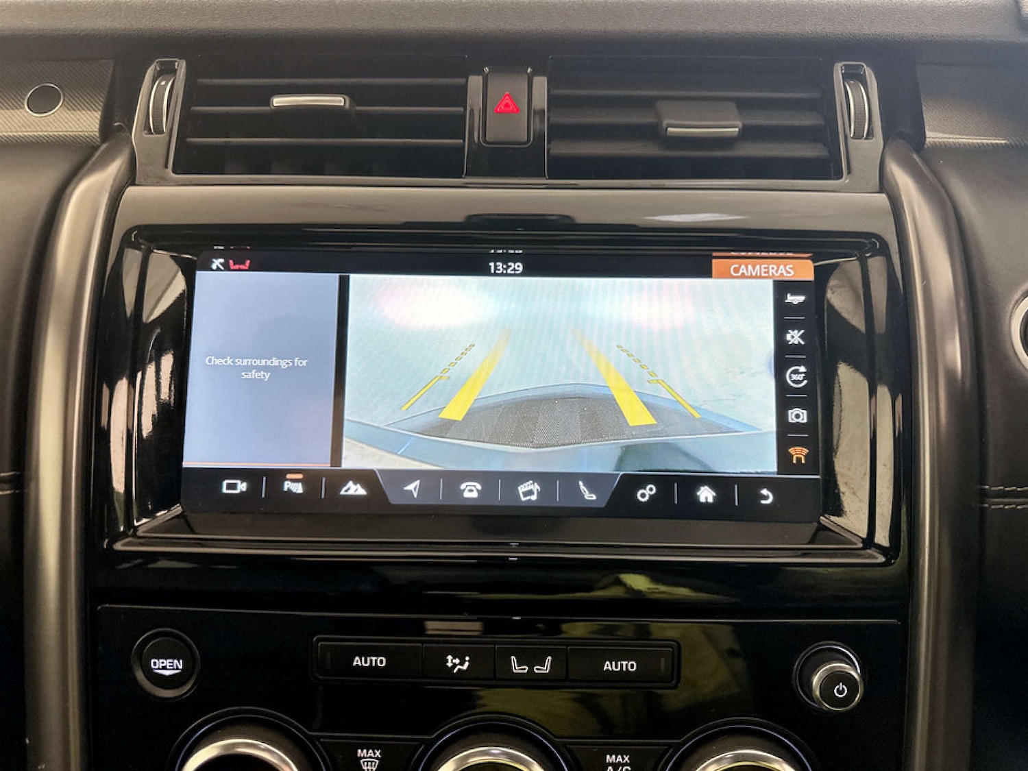 Used Land Rover Discovery 2018 for sale - 77185556: Photo 24