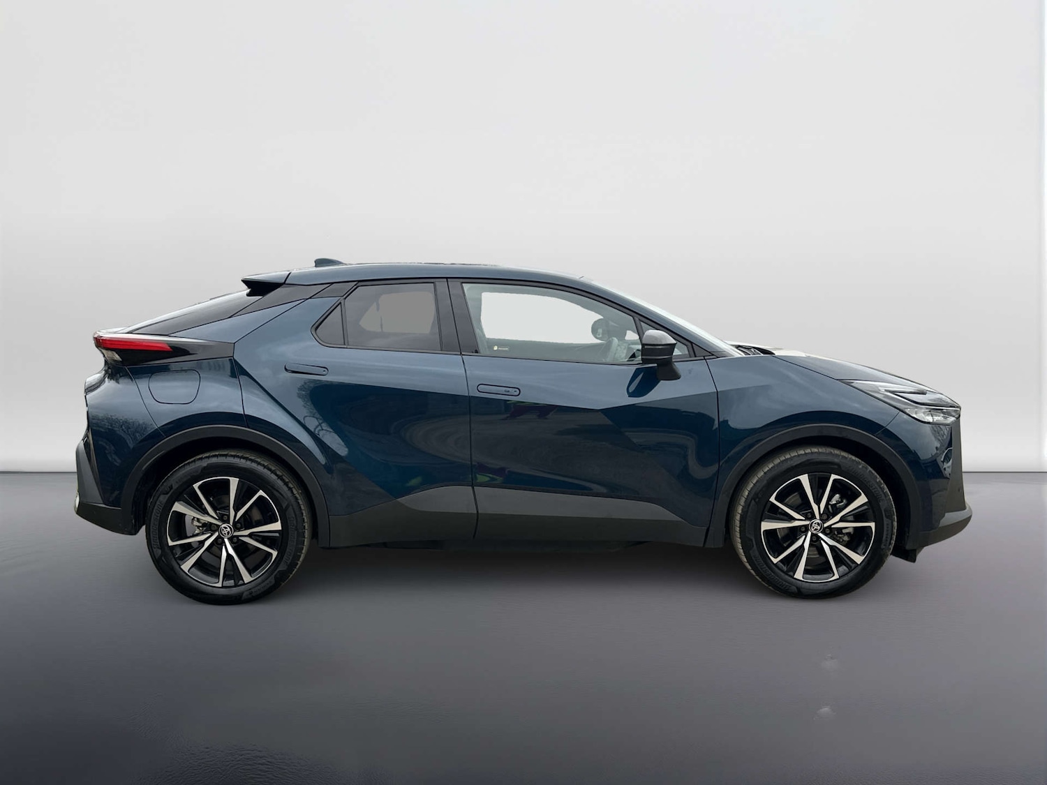 Used Toyota C-HR 2024 for sale - 78105673: Photo 11