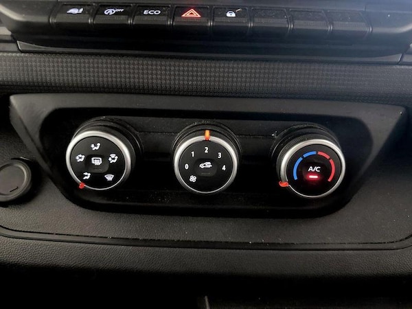 Used Renault Trafic 2023 for sale - 76056080: Photo 25