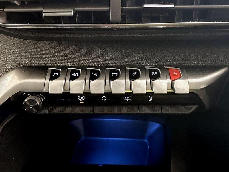 Used Peugeot 3008 2018 for sale - 76673180: Photo 24