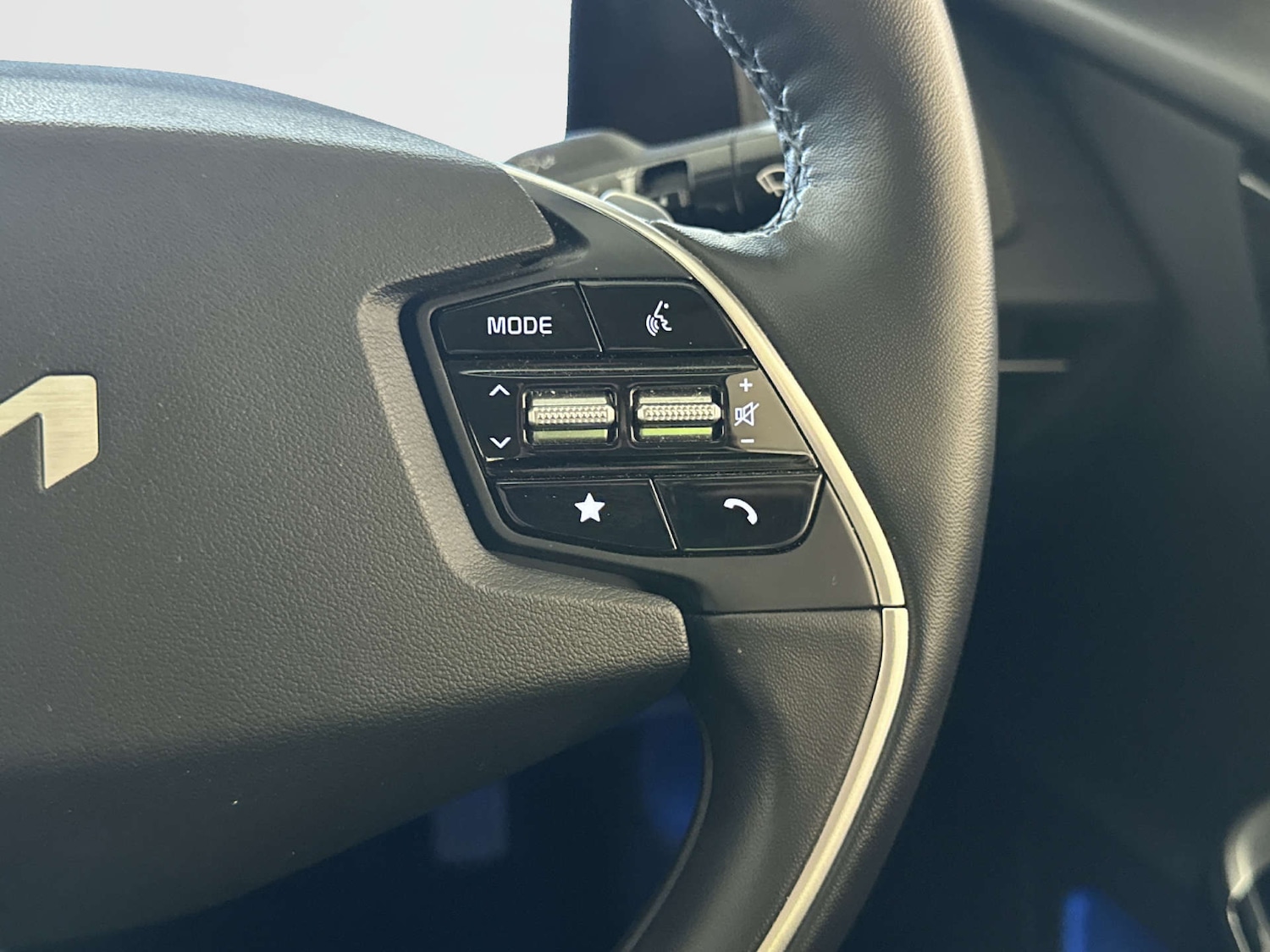 Used Kia EV6 2023 for sale - 77998551: Photo 19