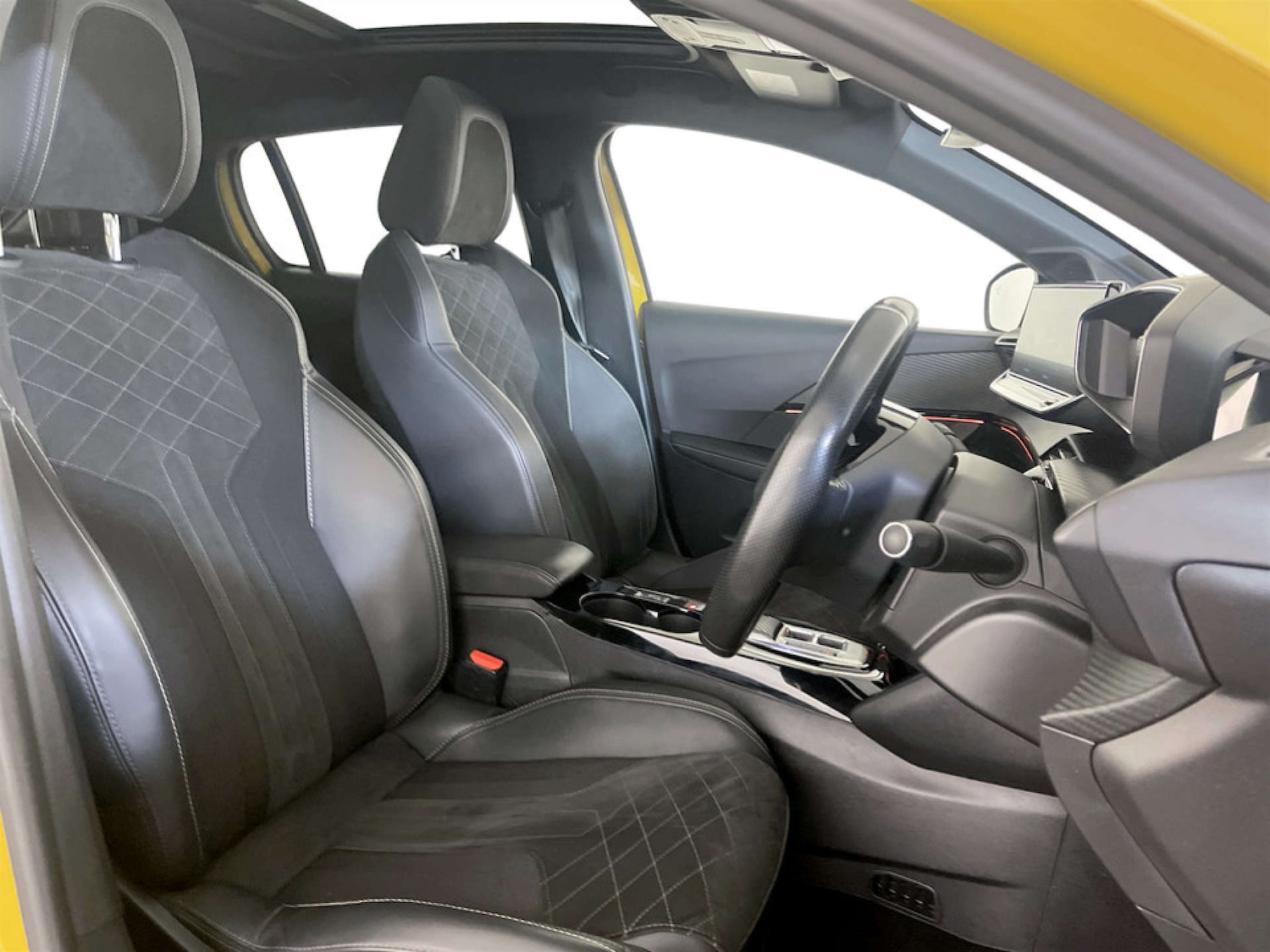 Used Peugeot E-208 2022 for sale - 77185596: Photo 13