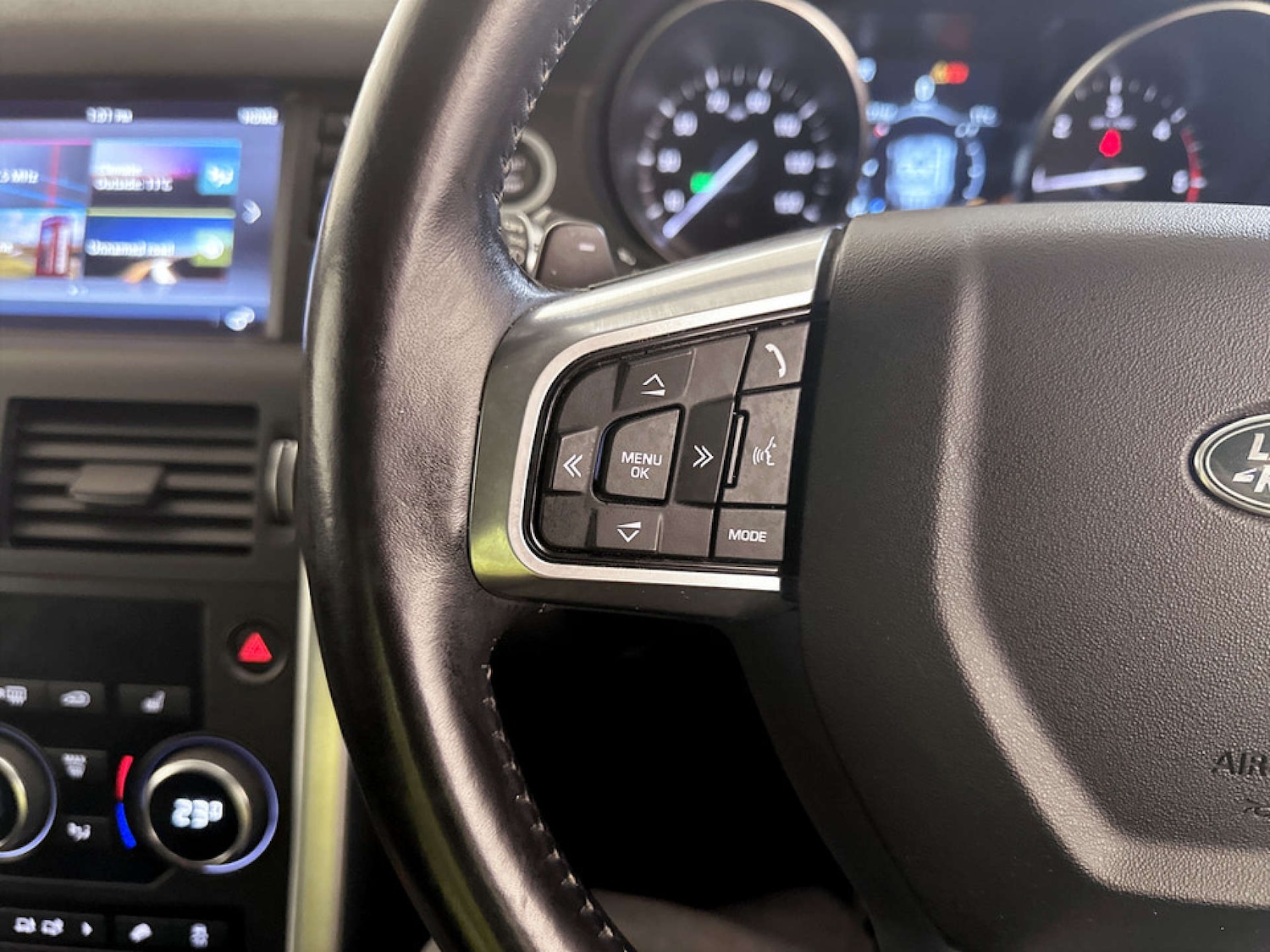 Used Land Rover Discovery Sport 2018 for sale - 77185687: Photo 18