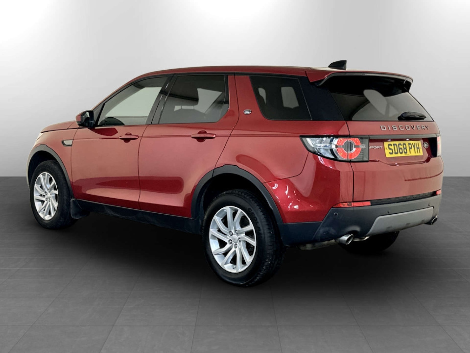 Used Land Rover Discovery Sport 2018 for sale - 77185687: Photo 8