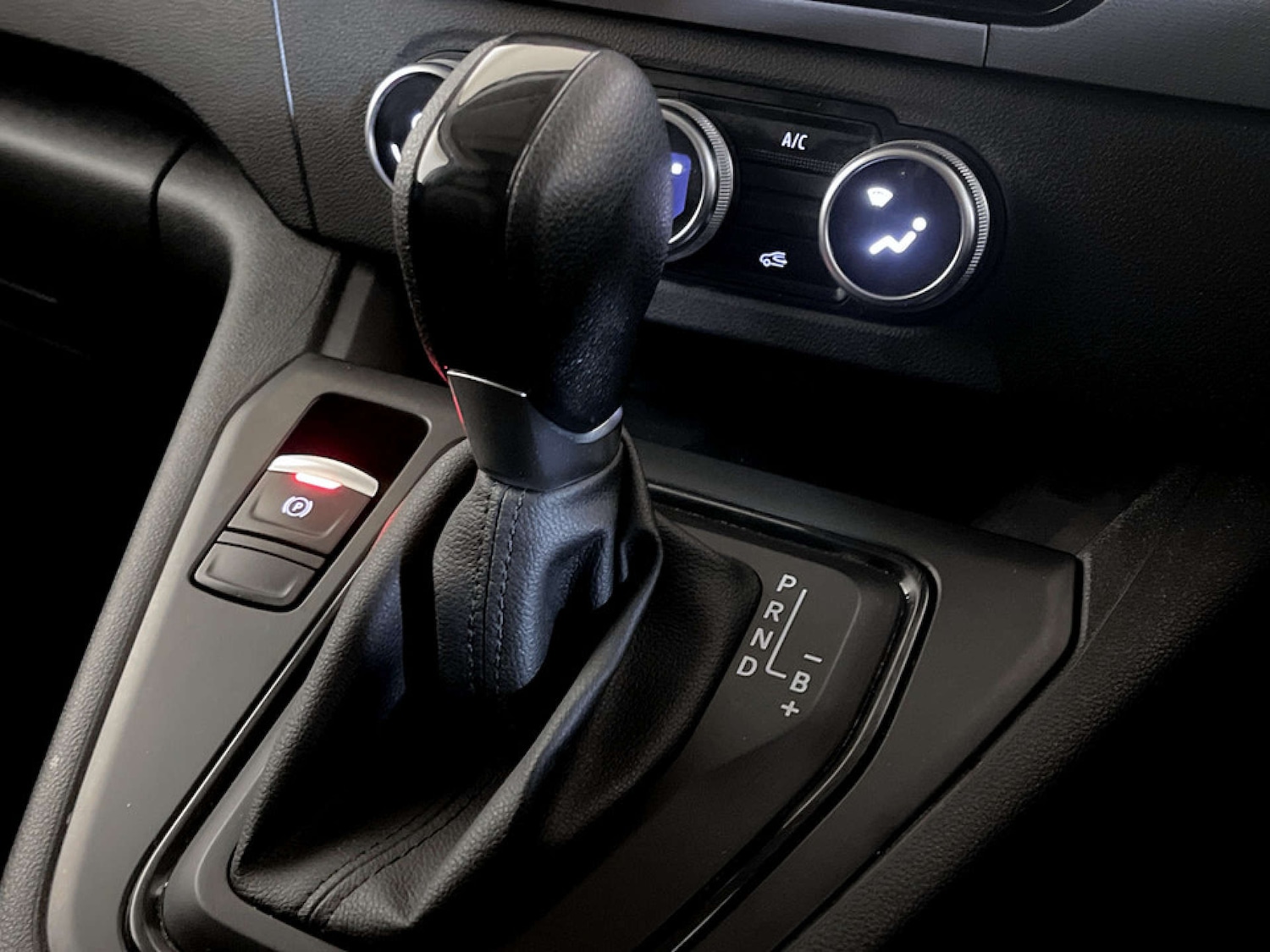 Used Nissan Other 2023 for sale - 77482220: Photo 26