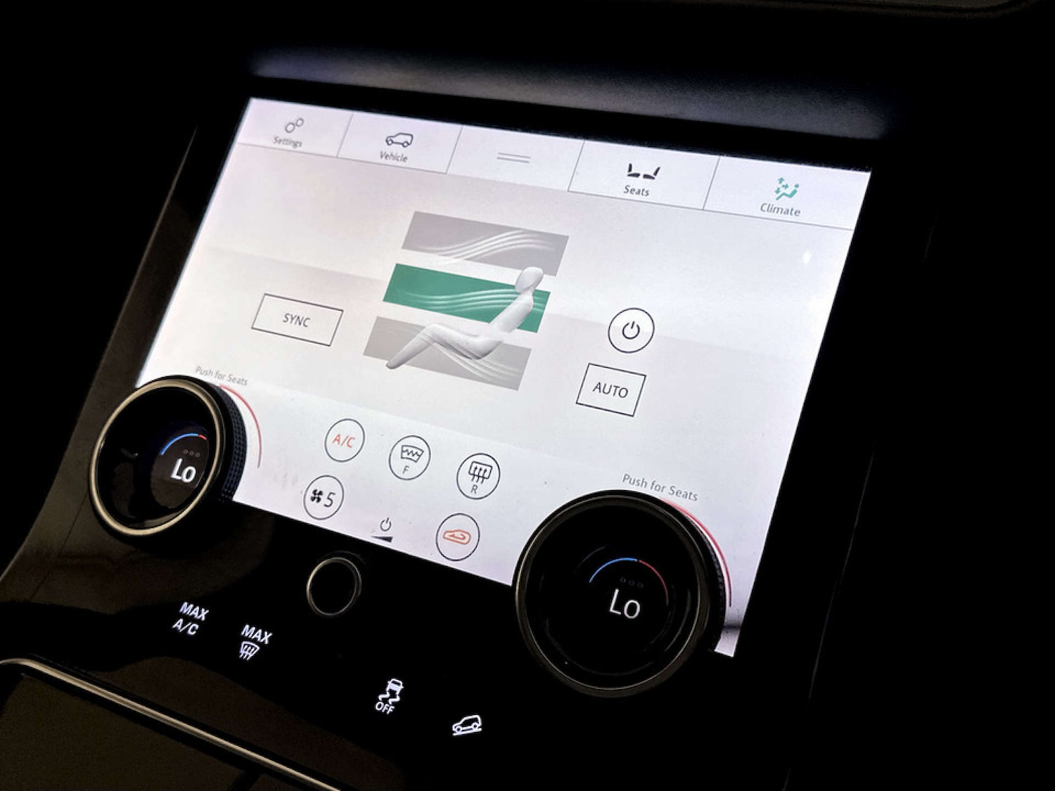 Used Land Rover Range Rover Velar 2017 for sale - 77523290: Photo 26