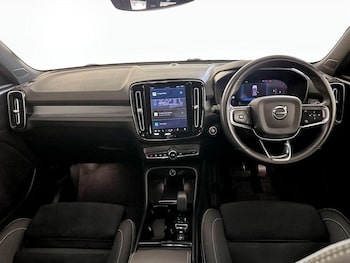 Used Volvo XC40 2023 for sale - 76006308: Photo 3