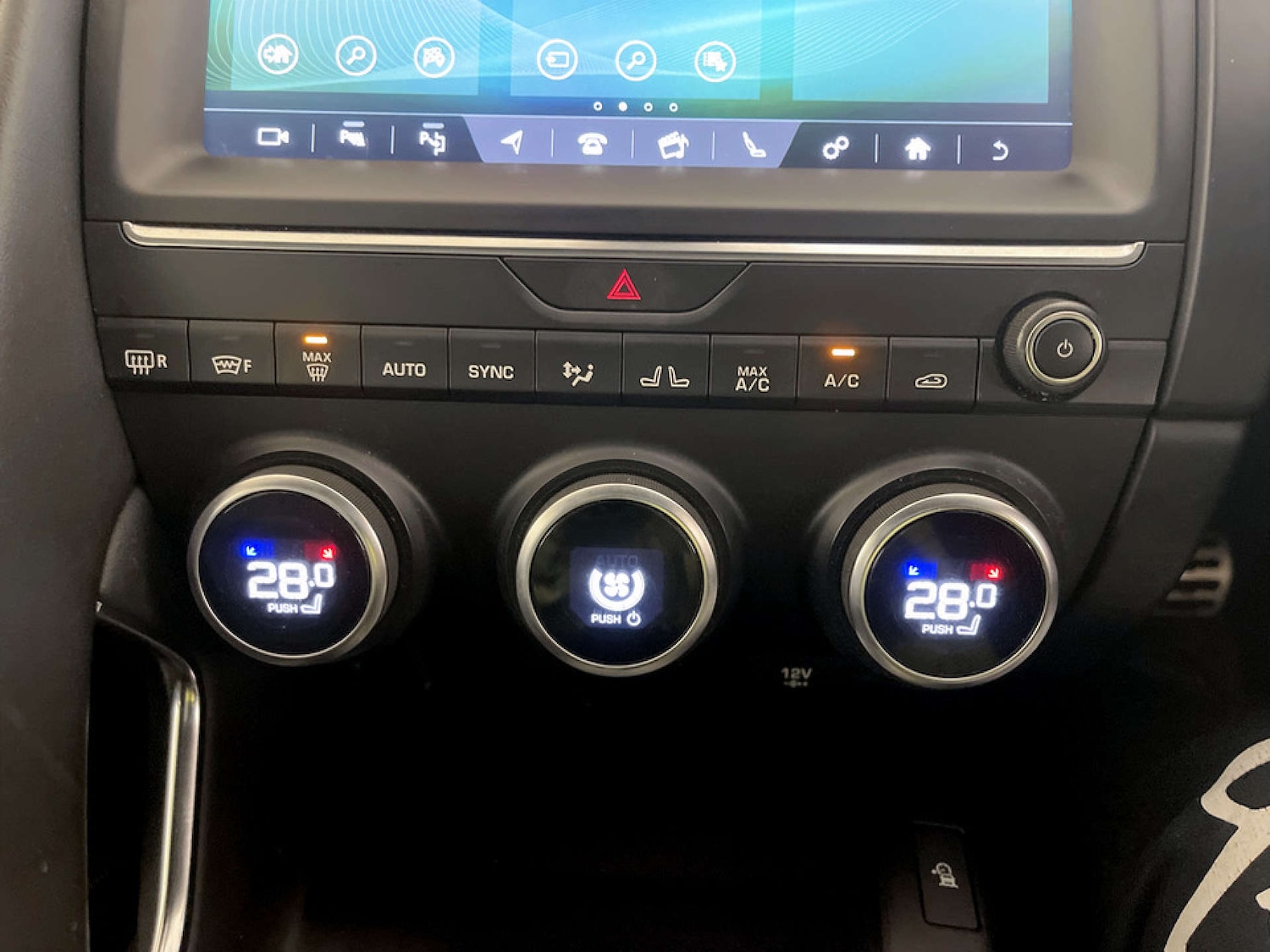 Used Jaguar E-Pace 2018 for sale - 77983794: Photo 23