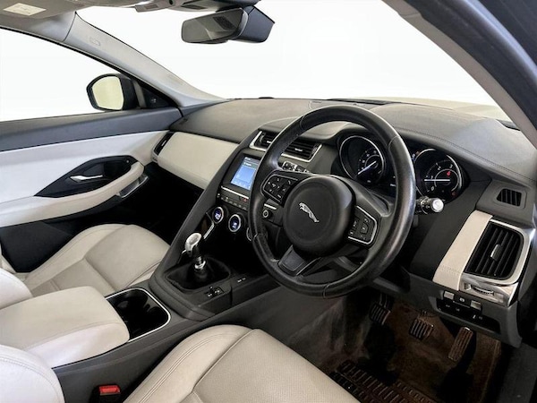 Used Jaguar E-Pace 2018 for sale - 76209496: Photo 15