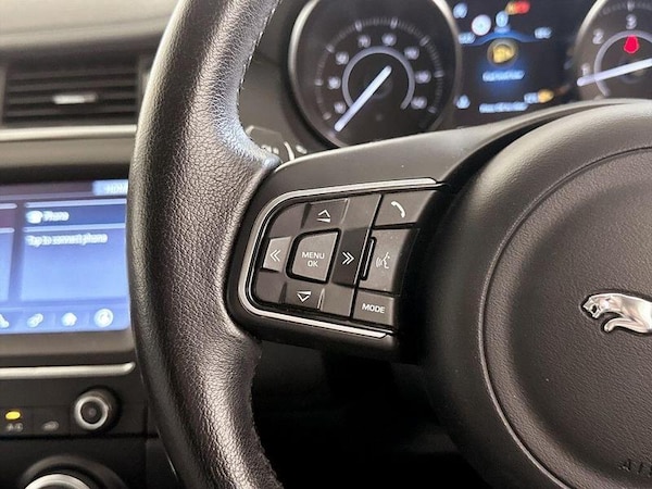 Used Jaguar E-Pace 2018 for sale - 76209496: Photo 17