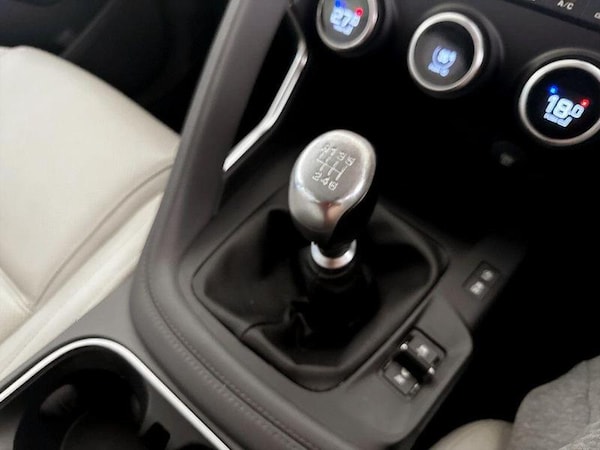 Used Jaguar E-Pace 2018 for sale - 76209496: Photo 26