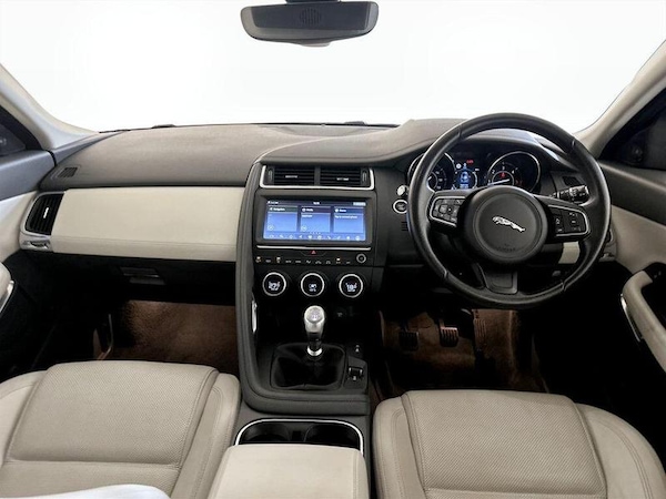 Used Jaguar E-Pace 2018 for sale - 76209496: Photo 3