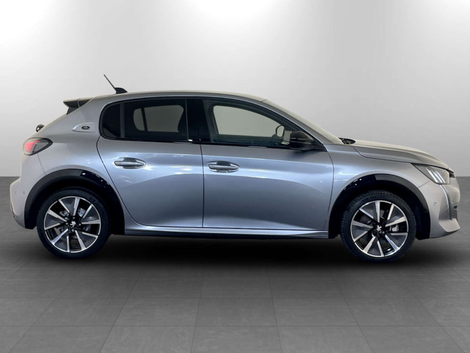 Used Peugeot 208 2021 for sale - 77749143: Photo 11