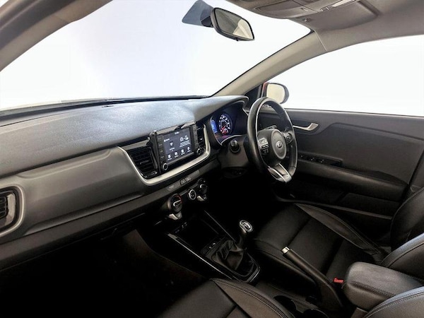 Used Kia Stonic 2020 for sale - 76209390: Photo 12