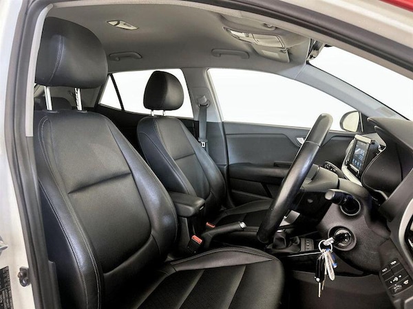 Used Kia Stonic 2020 for sale - 76209390: Photo 13