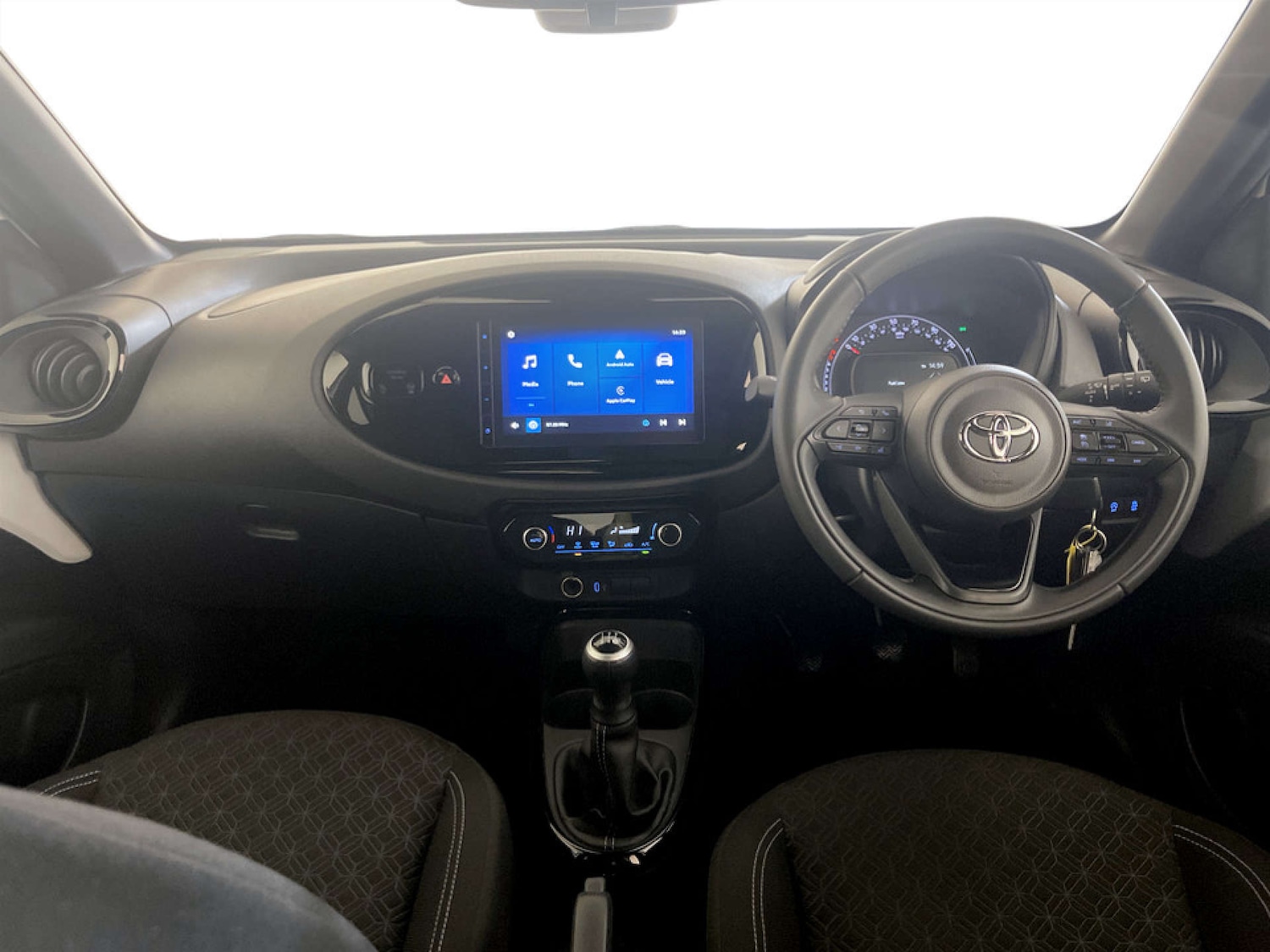 Used Toyota Aygo X 2024 for sale - 77310437: Photo 3