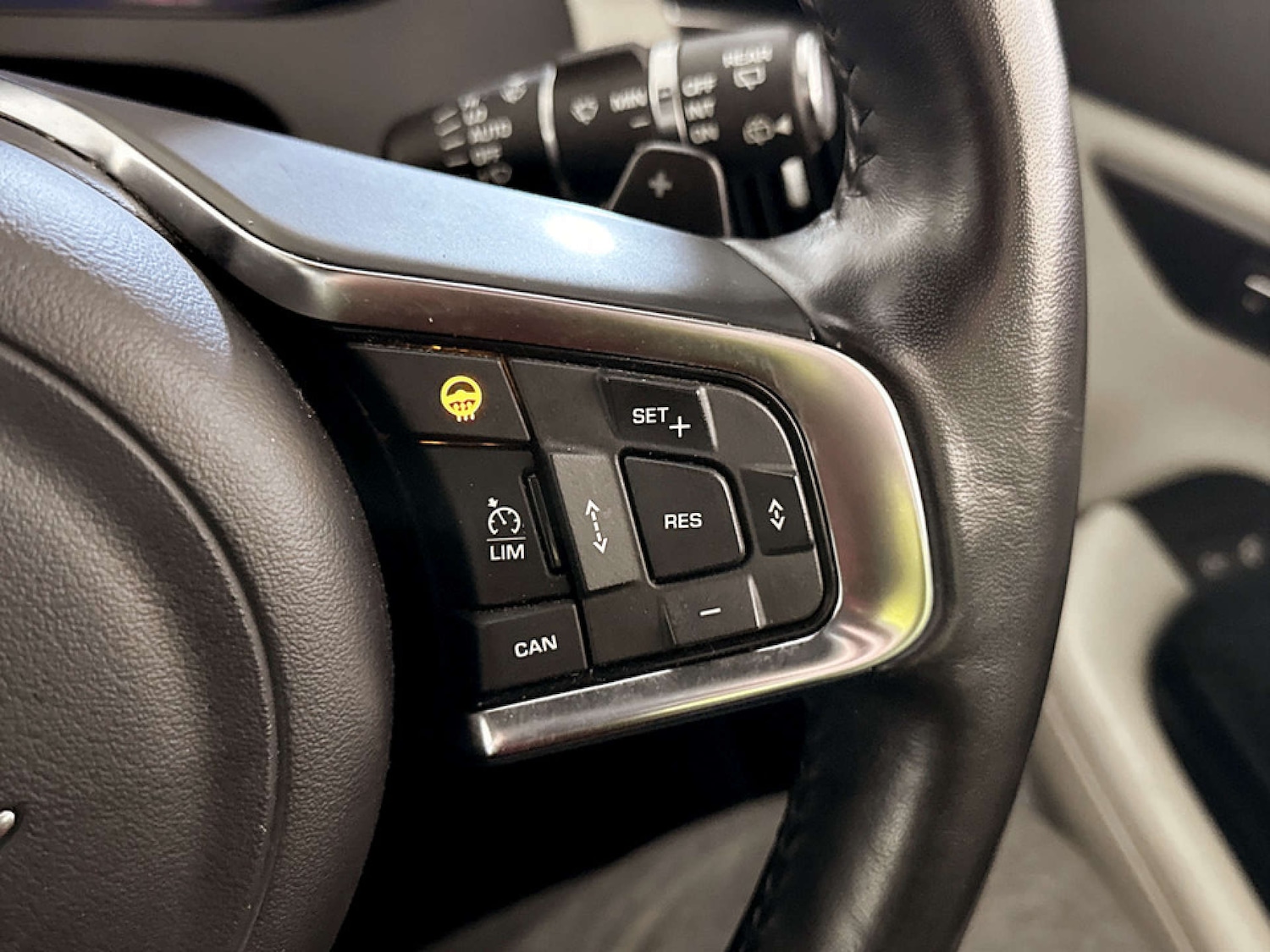 Used Jaguar E-Pace 2018 for sale - 77469905: Photo 19