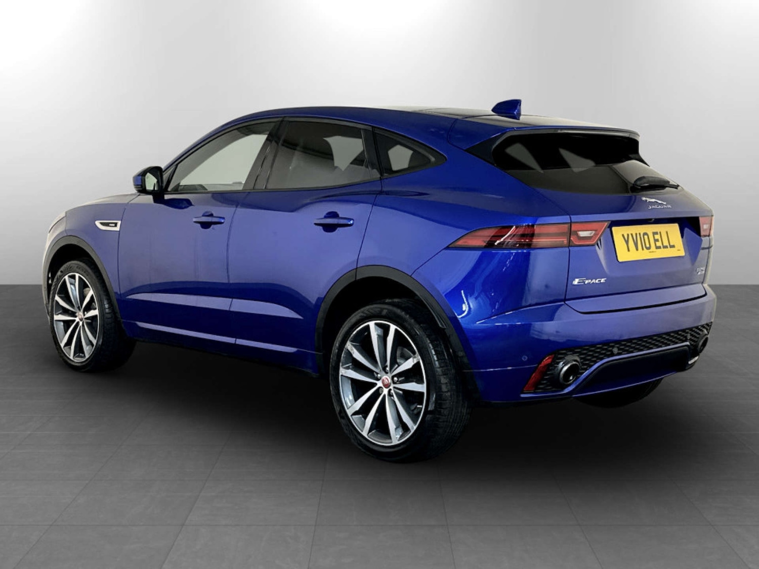 Used Jaguar E-Pace 2018 for sale - 77469905: Photo 8