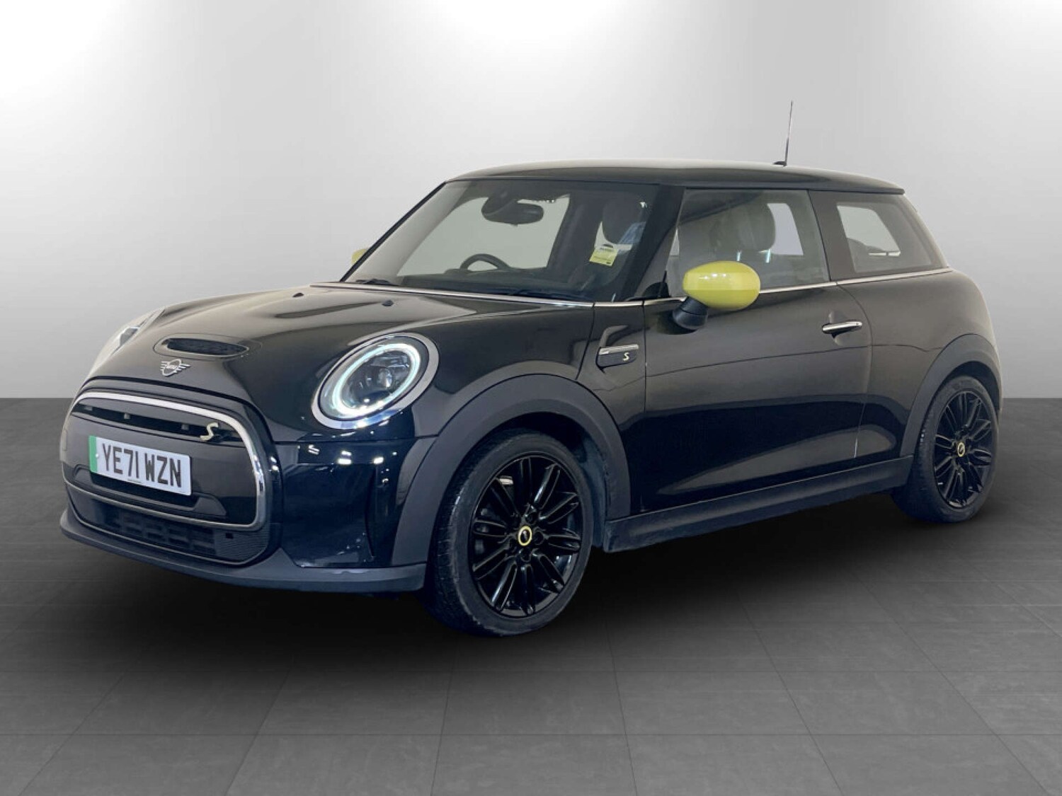 Used MINI Hatch 2021 for sale - 77494235: Photo 6
