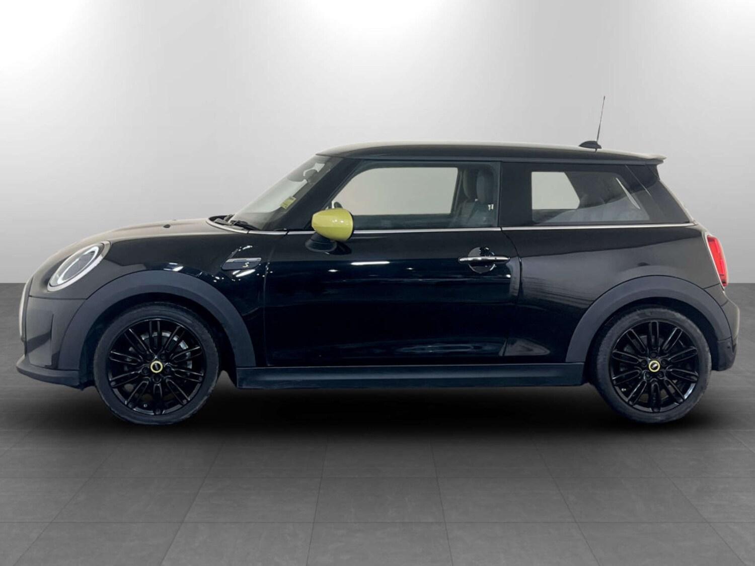 Used MINI Hatch 2021 for sale - 77494235: Photo 7