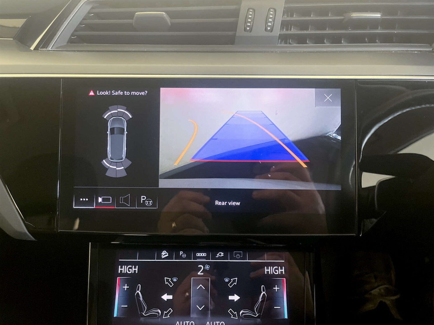 Used Audi e-tron 2021 for sale - 77408988: Photo 21