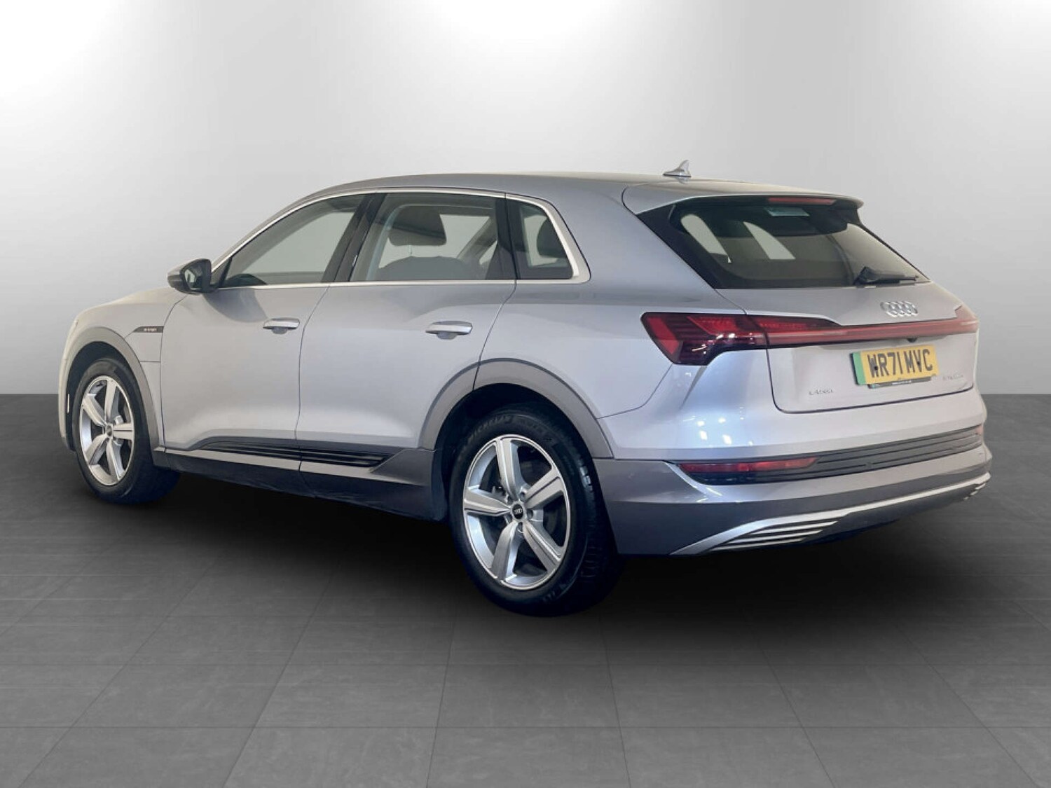 Used Audi e-tron 2021 for sale - 77408988: Photo 8