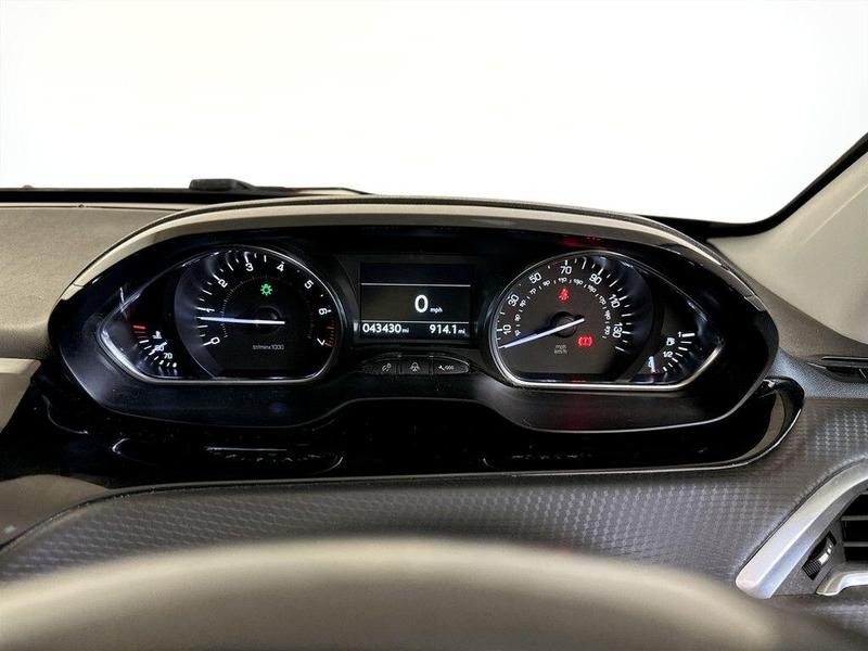 Used Peugeot 2008 2019 for sale - 76433863: Photo 18