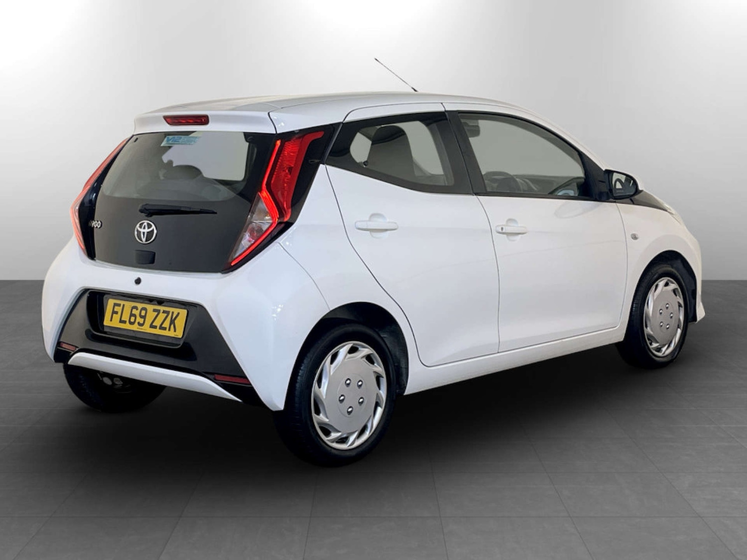 Used Toyota AYGO 2019 for sale - 77662761: Photo 10