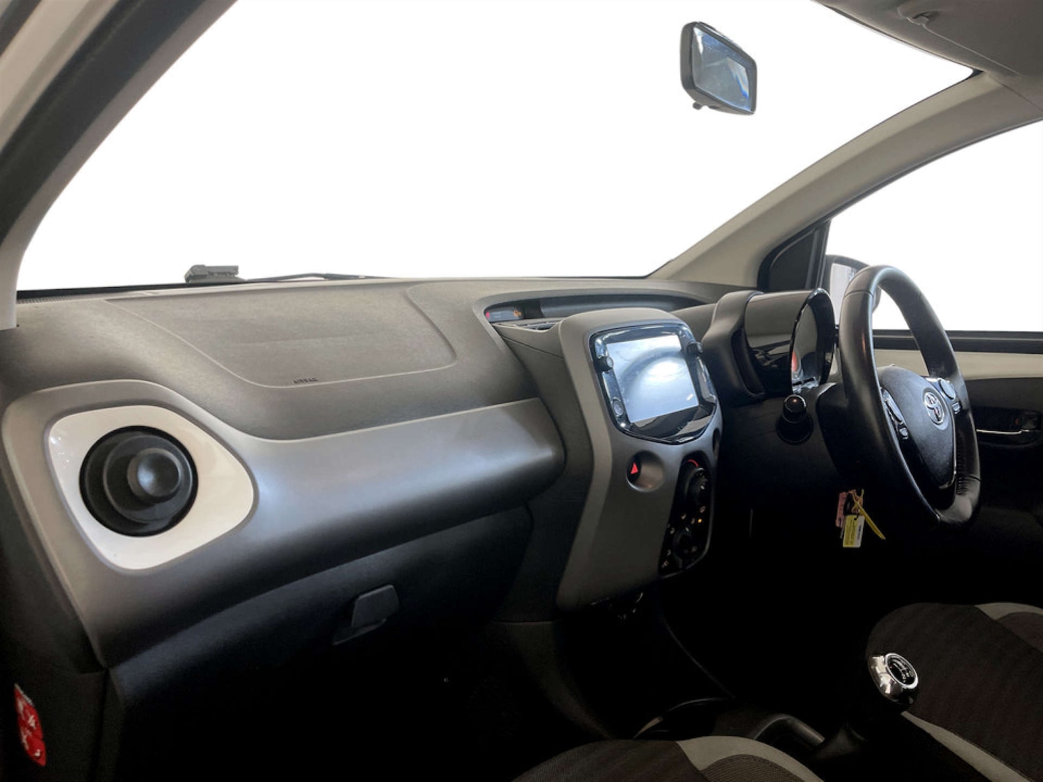 Used Toyota AYGO 2019 for sale - 77662761: Photo 12