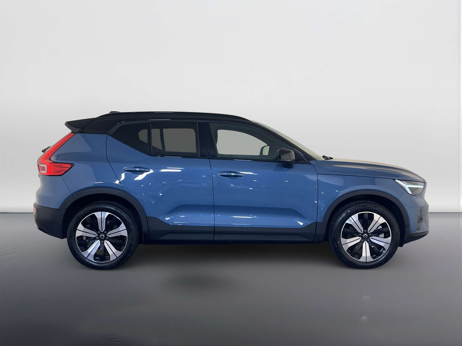 Used Volvo XC40 2023 for sale - 78039668: Photo 11