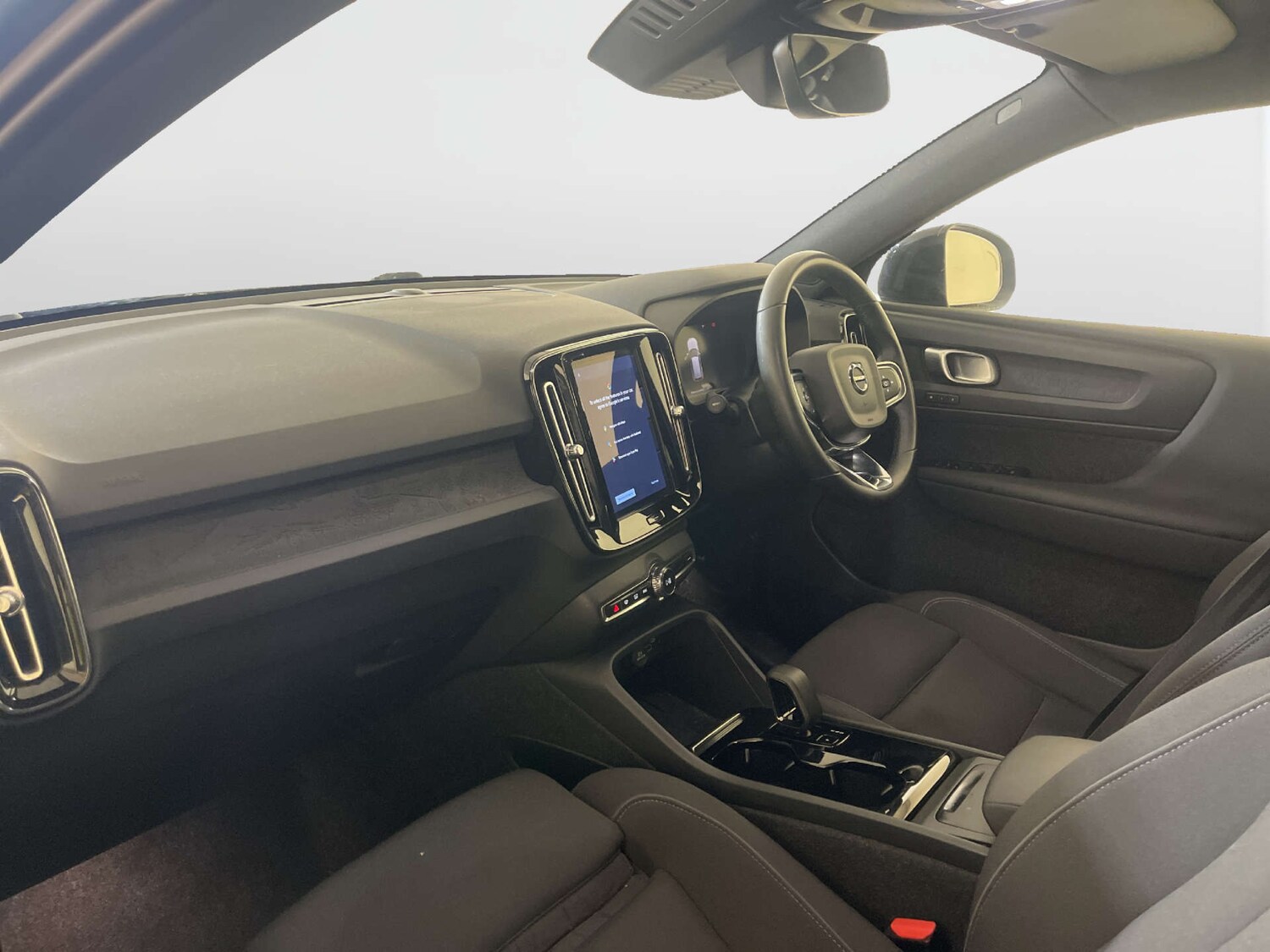 Used Volvo XC40 2023 for sale - 78039668: Photo 12