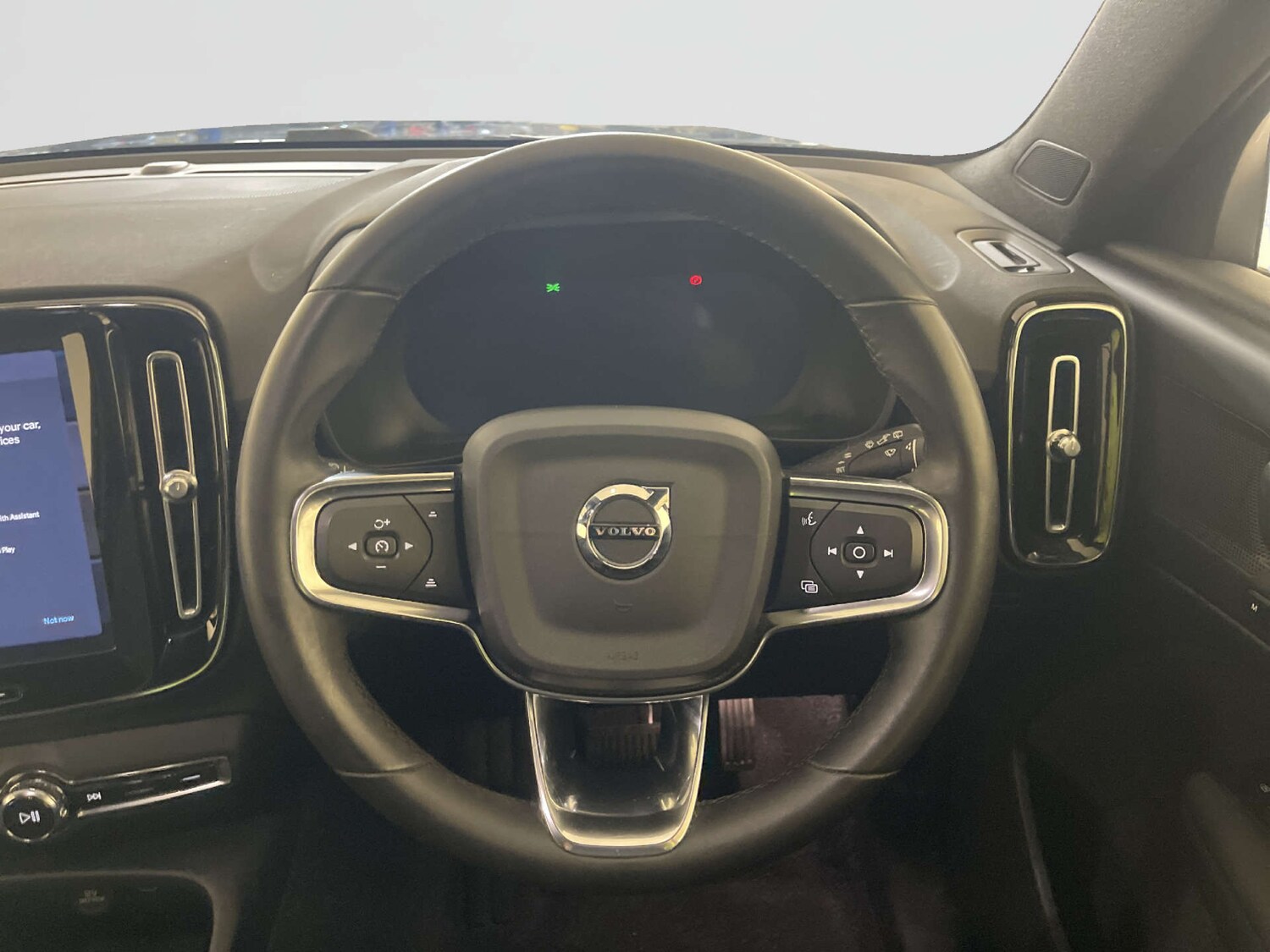 Used Volvo XC40 2023 for sale - 78039668: Photo 16