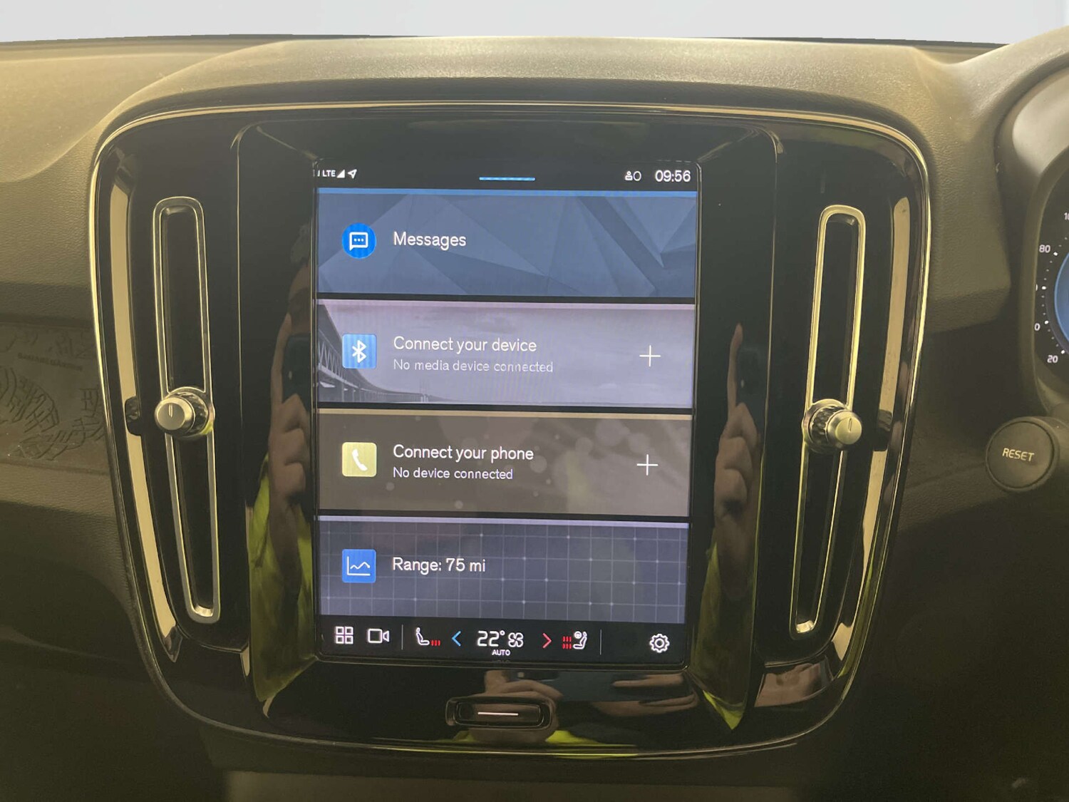 Used Volvo XC40 2023 for sale - 78039668: Photo 25