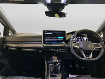 Used Volkswagen Golf 2024 for sale - 78152443: Photo