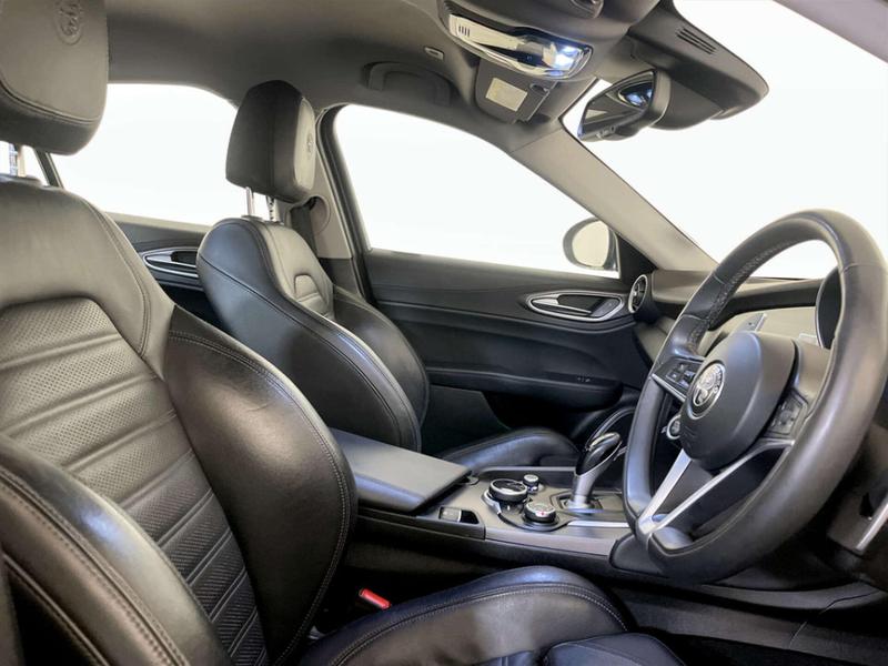 Used Alfa Romeo Giulia 2018 for sale - 77048099: Photo 13