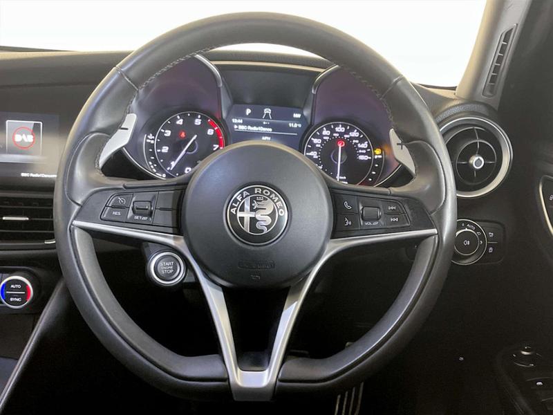 Used Alfa Romeo Giulia 2018 for sale - 77048099: Photo 17