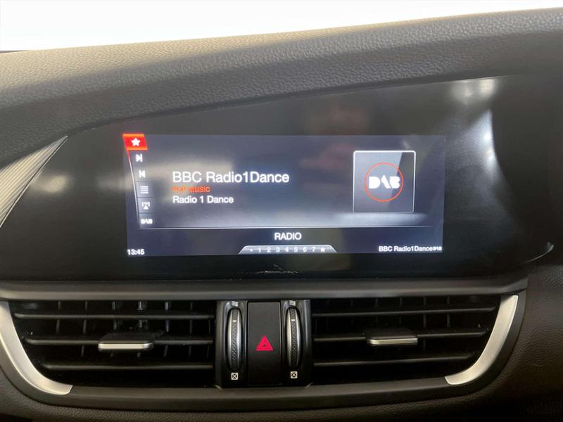 Used Alfa Romeo Giulia 2018 for sale - 77048099: Photo 21