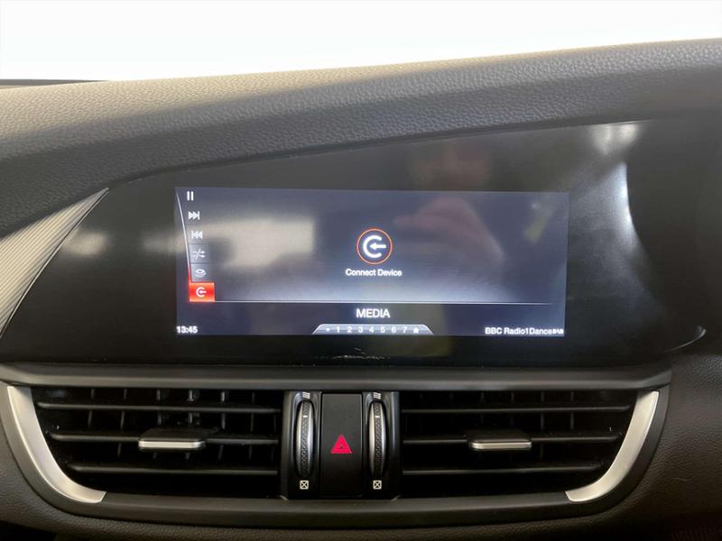 Used Alfa Romeo Giulia 2018 for sale - 77048099: Photo 22