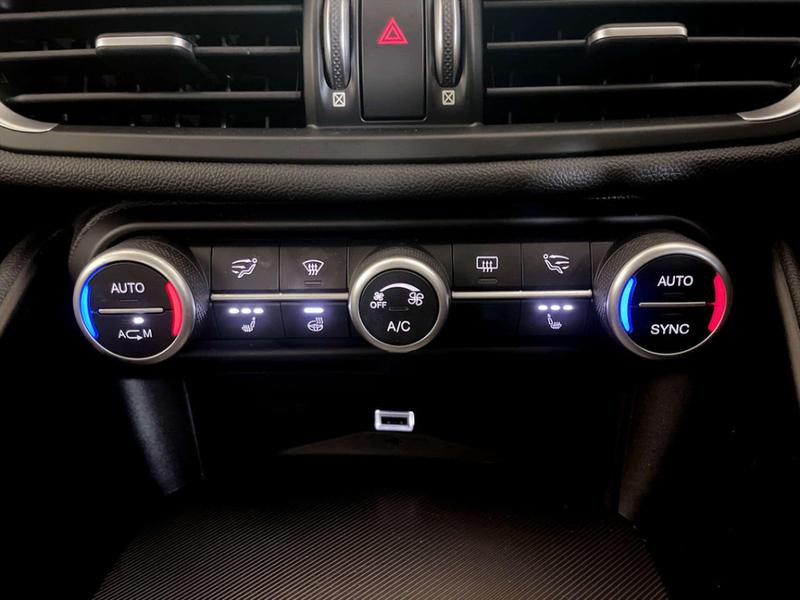 Used Alfa Romeo Giulia 2018 for sale - 77048099: Photo 27